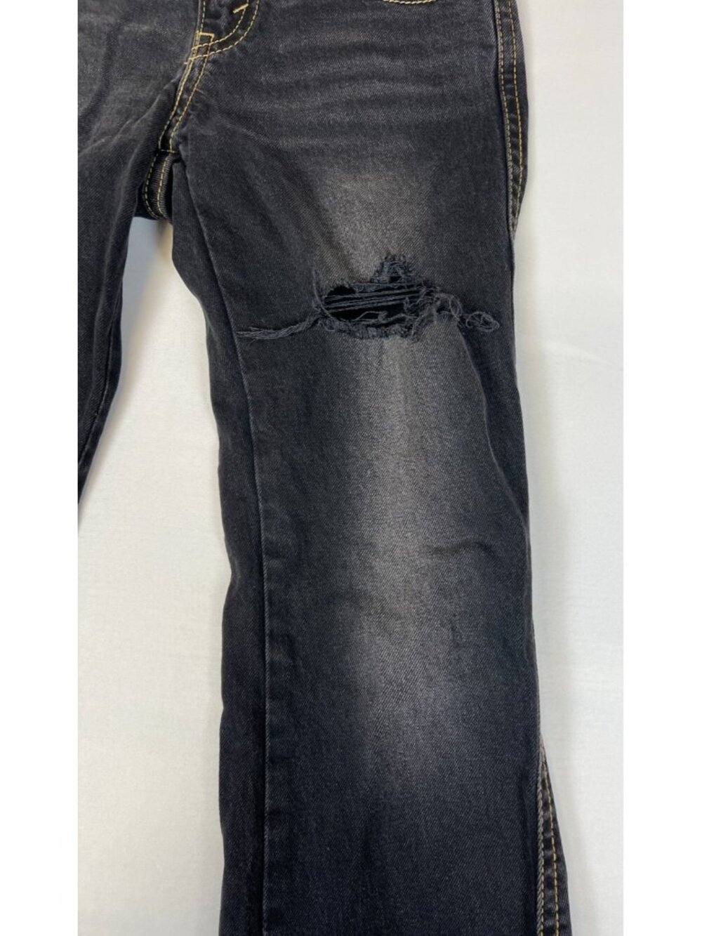Levi's Women Noughties 25x32 Bootcut Jeans Black Distressed Denim Y2K Style - Picture 6 of 12